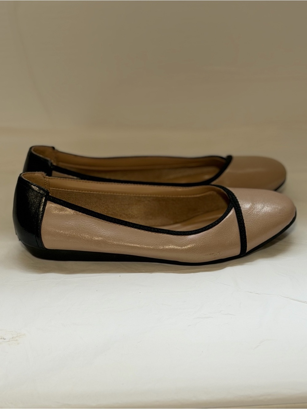 Abella Beige and Black Two-Tone Ballet Flats